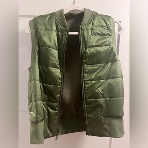 Lululemon reversible vest